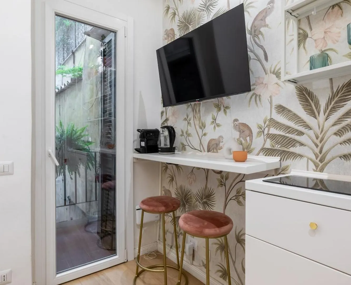 Leonina Apt - Colosseum Roma Italia